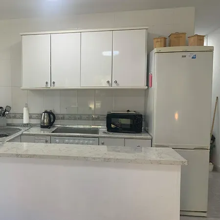 公寓 Minerva 30a Garden View 贝纳尔马德纳