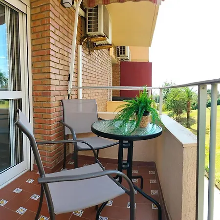 Minerva 30a Garden View 公寓 *
